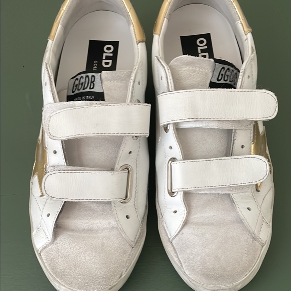 Hardly Worn Golden Gooses, Size 8